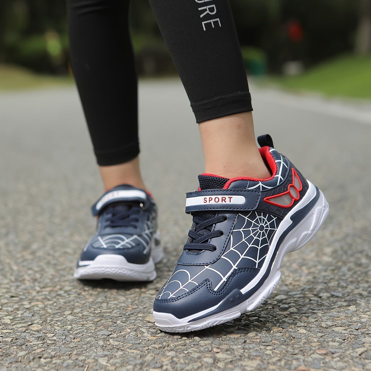 Kids Fashion Sneakers Breathable Lightweight Sport Casual Shoes with Cartoon Spider Web Design, Closure, Low Top PU and Fabric for Boys and Girls – Versatile All-Season Footwear for Outdoor Activities