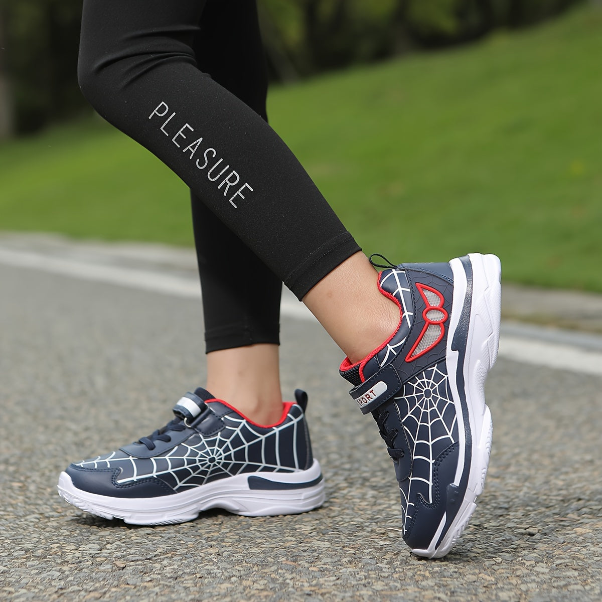 Kids Fashion Sneakers Breathable Lightweight Sport Casual Shoes with Cartoon Spider Web Design, Closure, Low Top PU and Fabric for Boys and Girls – Versatile All-Season Footwear for Outdoor Activities