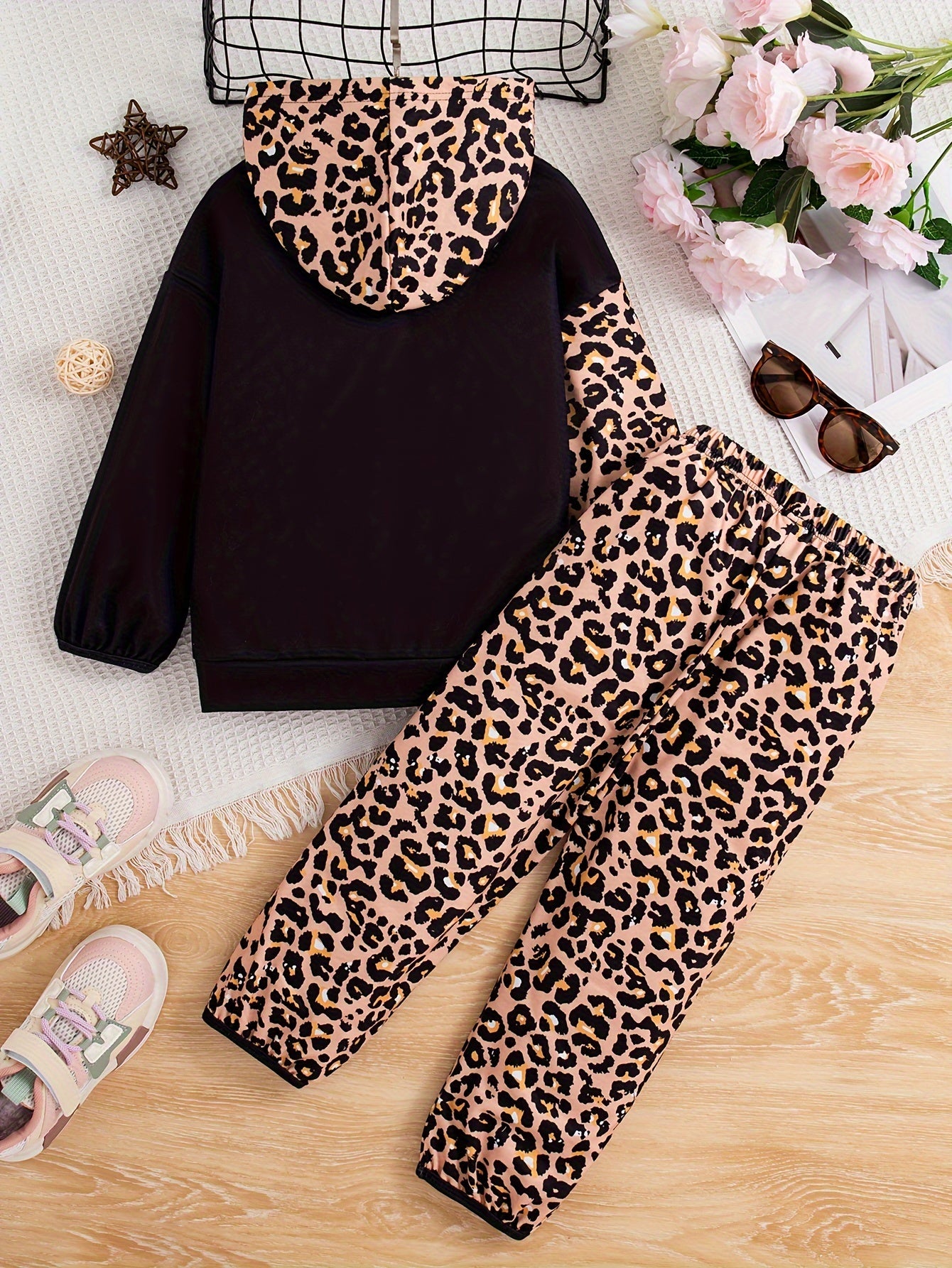 Girls' Leopard Print Hooded Long Sleeve Top and Pants Set with Sequin Detail, Polyester Casual Style, Slight Stretch Knit Fabric, Spring/Fall Outfits for Kids 12 and Under