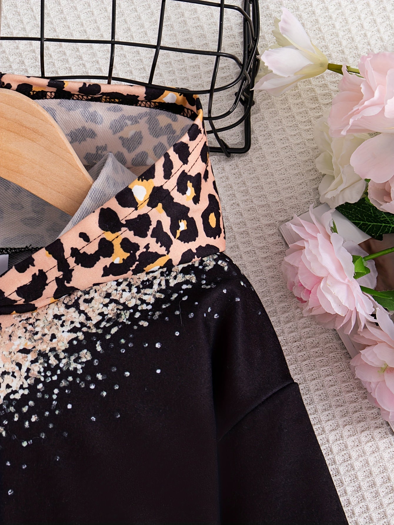 Girls' Leopard Print Hooded Long Sleeve Top and Pants Set with Sequin Detail, Polyester Casual Style, Slight Stretch Knit Fabric, Spring/Fall Outfits for Kids 12 and Under