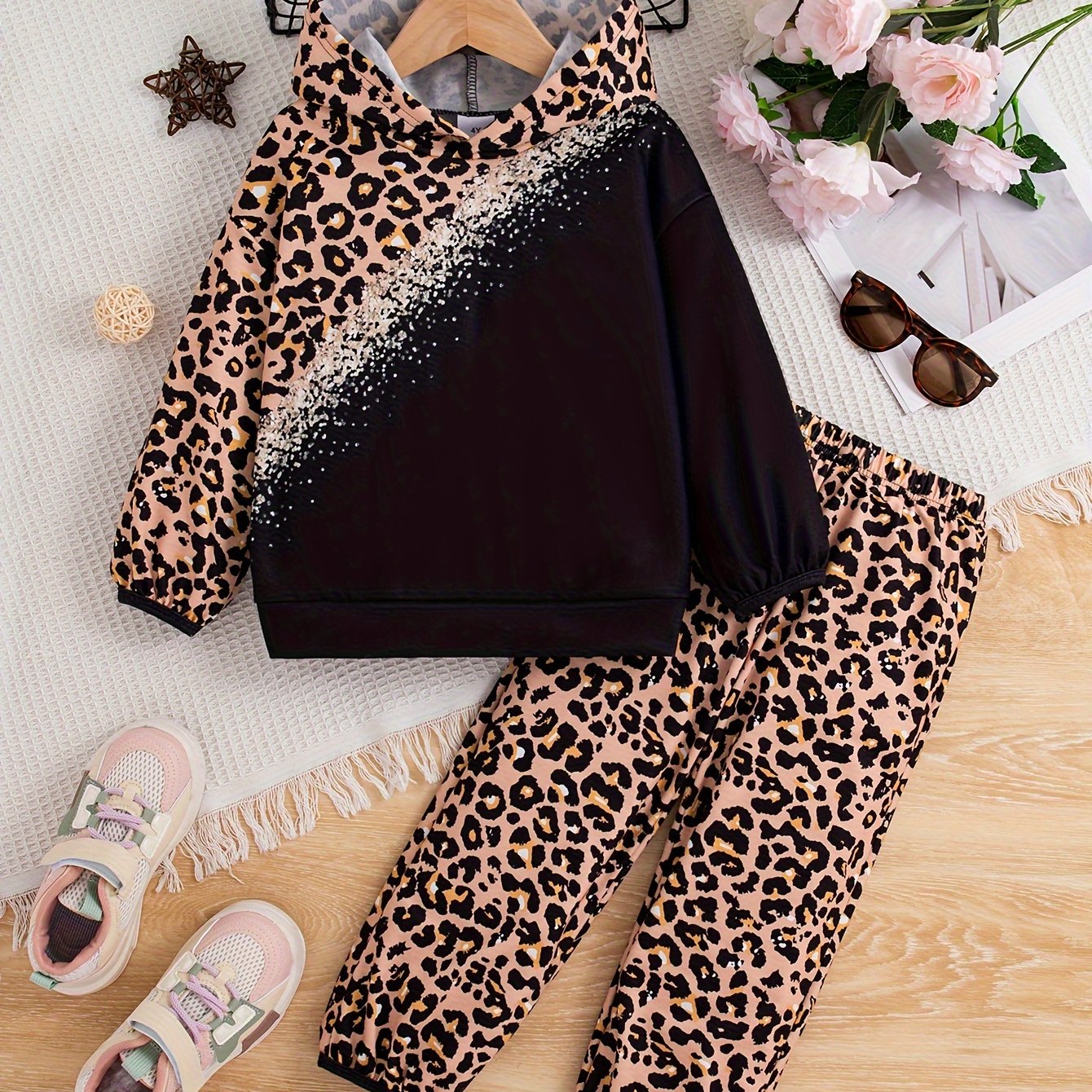 Girls' Leopard Print Hooded Long Sleeve Top and Pants Set with Sequin Detail, Polyester Casual Style, Slight Stretch Knit Fabric, Spring/Fall Outfits for Kids 12 and Under