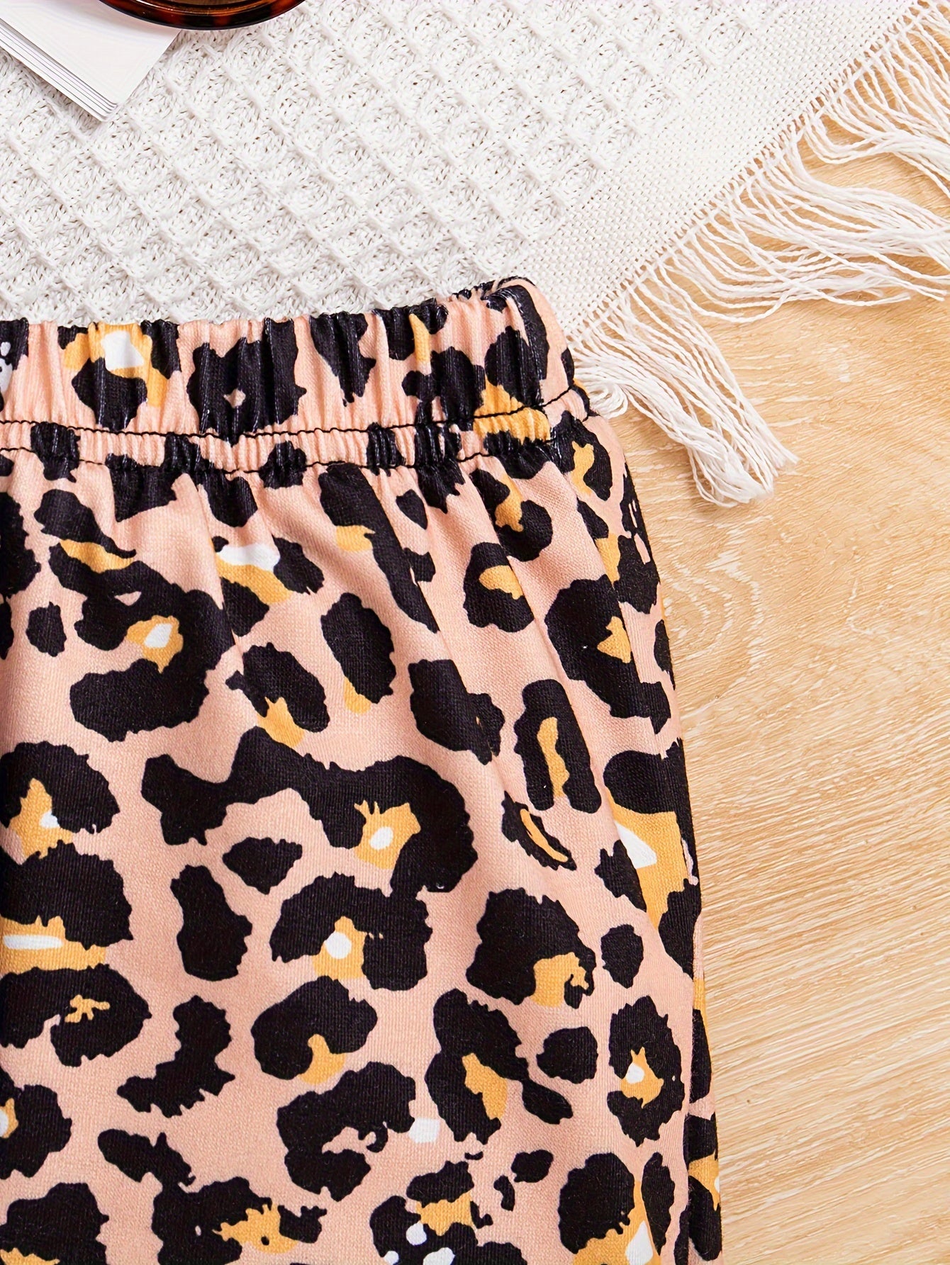 Girls' Leopard Print Hooded Long Sleeve Top and Pants Set with Sequin Detail, Polyester Casual Style, Slight Stretch Knit Fabric, Spring/Fall Outfits for Kids 12 and Under