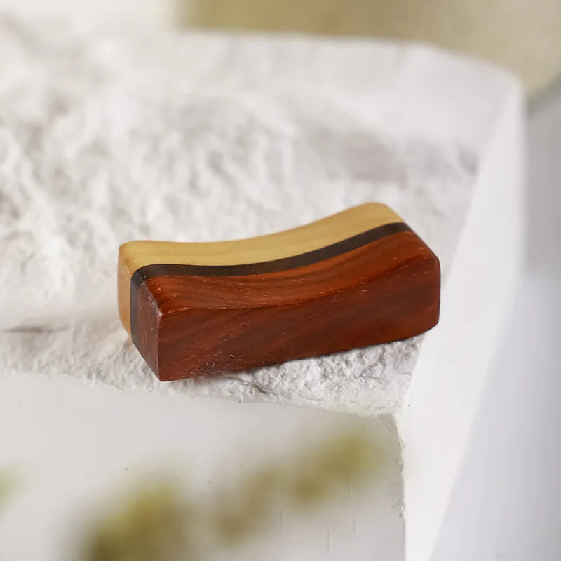 100Pcs Japanese Eco Cooking Utensils Wooden Chopsticks Holder Delicate Creative Decorative Chopsticks Pillow Care Chopstick Rest