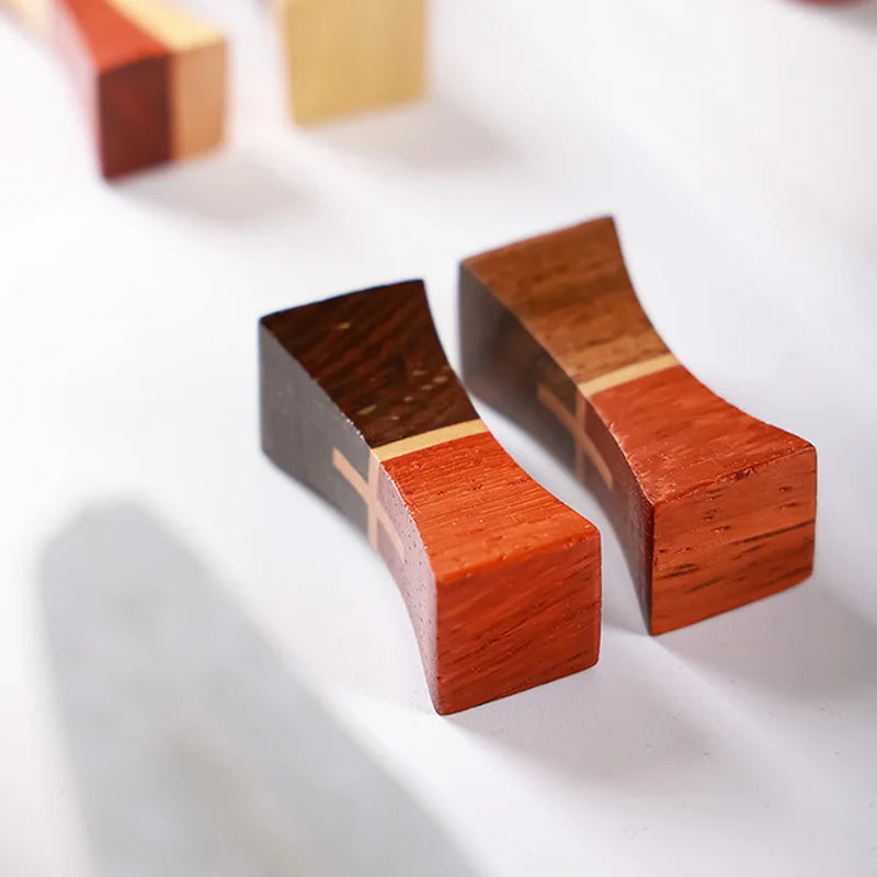 100Pcs Japanese Eco Cooking Utensils Wooden Chopsticks Holder Delicate Creative Decorative Chopsticks Pillow Care Chopstick Rest