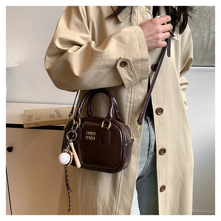 Luxury Women's Shoulder Bag, Leather Crossbody Bag For Ladies With Famous Designer Elegant Practical Design
