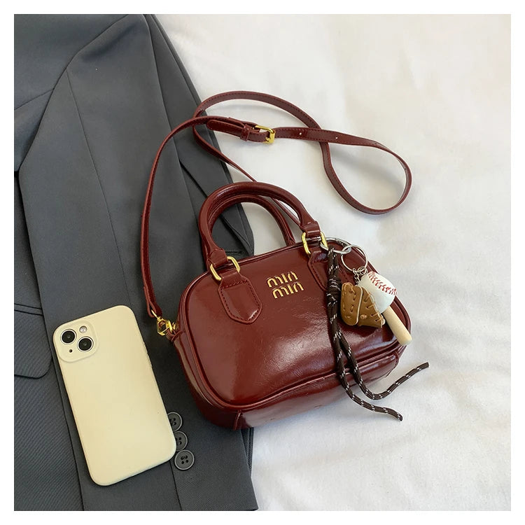 Luxury Women's Shoulder Bag, Leather Crossbody Bag For Ladies With Famous Designer Elegant Practical Design