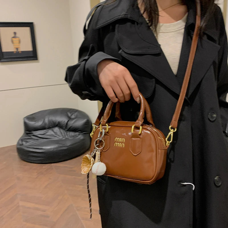 Luxury Women's Shoulder Bag, Leather Crossbody Bag For Ladies With Famous Designer Elegant Practical Design