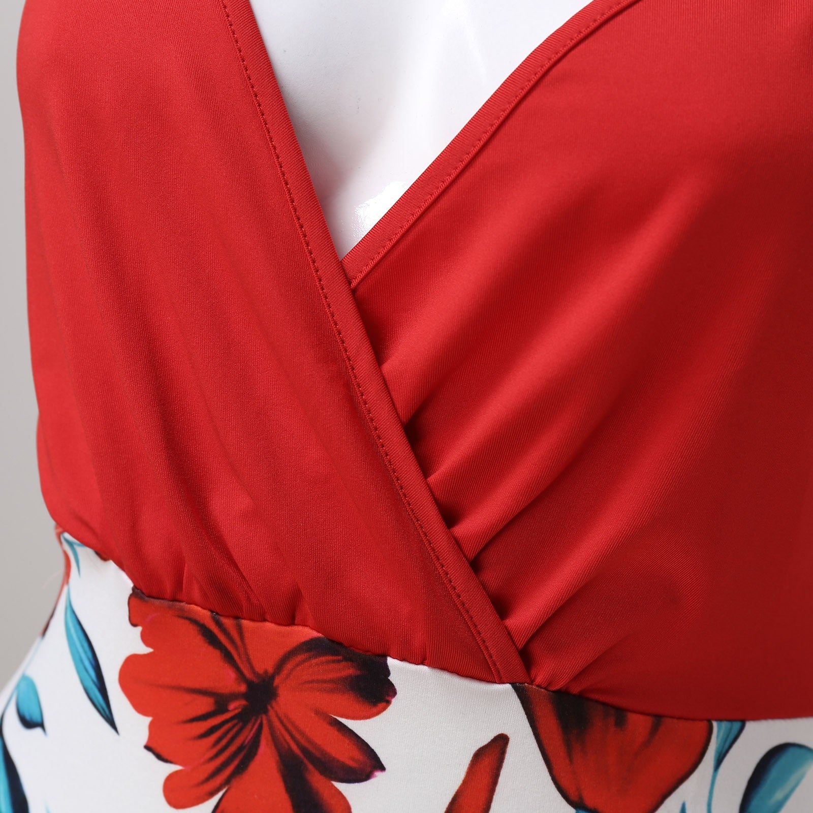 Women Summer Bodycon Mini Dress Sexy Deep V-Neck Floral Print Party Dress High Waist Sleeveless Pleated Backless Cocktail Dress