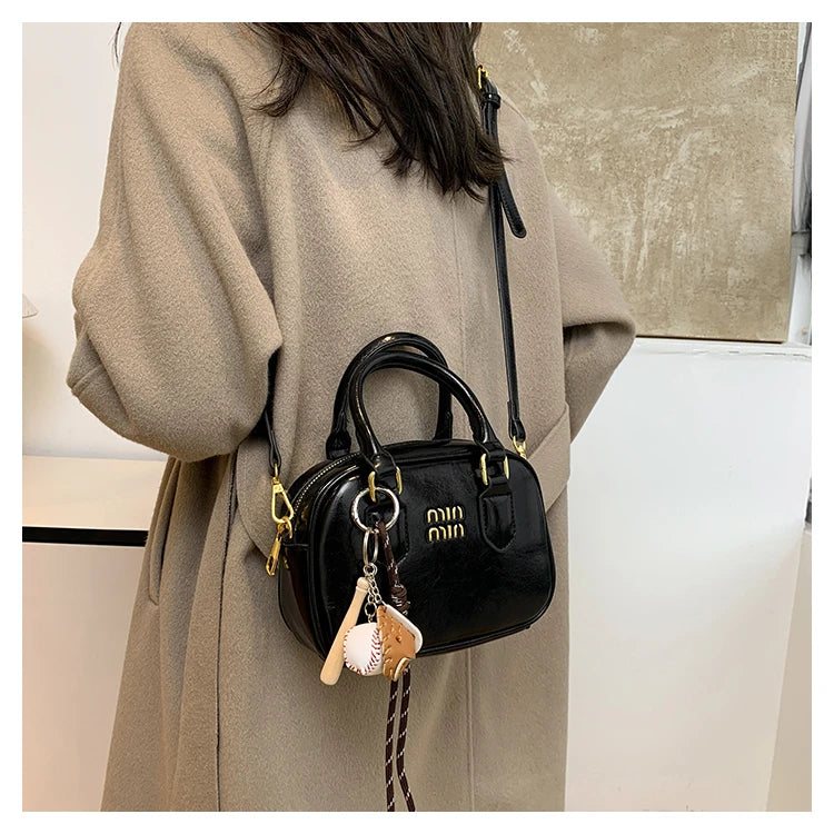 Luxury Women's Shoulder Bag, Leather Crossbody Bag For Ladies With Famous Designer Elegant Practical Design