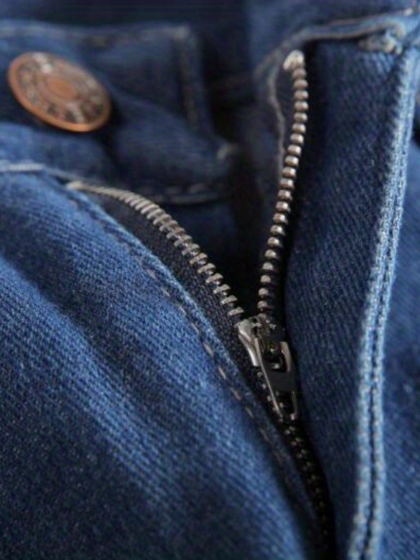 Ripped Avenue Mens Distressed Denim Shorts - Casual Street Style, All-Season Match, Summer Coolness, Comfortable Fit, Trendy Design