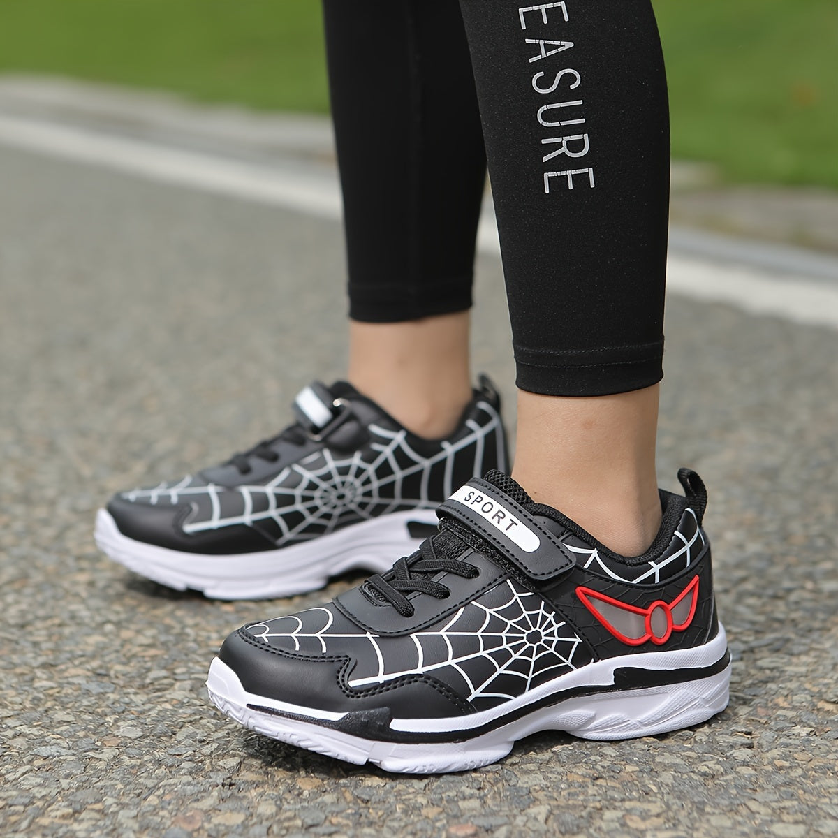 Kids Fashion Sneakers Breathable Lightweight Sport Casual Shoes with Cartoon Spider Web Design, Closure, Low Top PU and Fabric for Boys and Girls – Versatile All-Season Footwear for Outdoor Activities